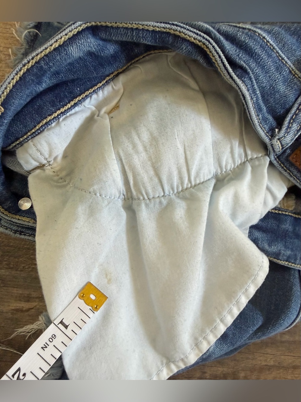 Judy Blue Size 1X High Rise Destroyed Bermuda Blue Jean Short Stretch •flaw - Picture 11 of 13